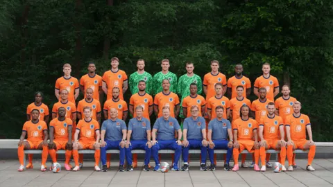 曼联追求恩梅加，意向报价达4000万镑